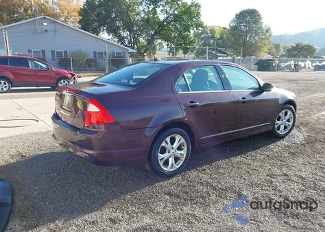 2012 Ford Fusion Se z USA, uszkodzony, nr VIN 3FAHP0HA2CR431493